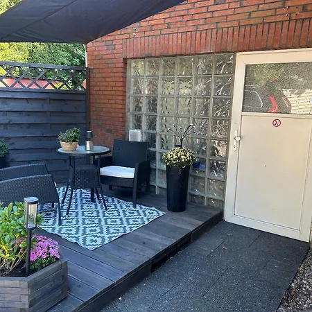 Apartment Stadtnah, Parkplatz, Terrasse, Wlan Kiel