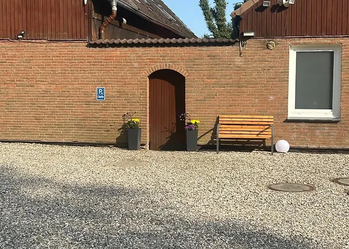 Stadtnah, Parkplatz, Terrasse, Wlan Apartamento *