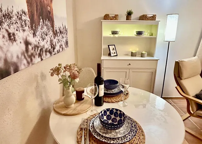 Apartamento Stadtnah, Parkplatz, Terrasse, Wlan Kiel